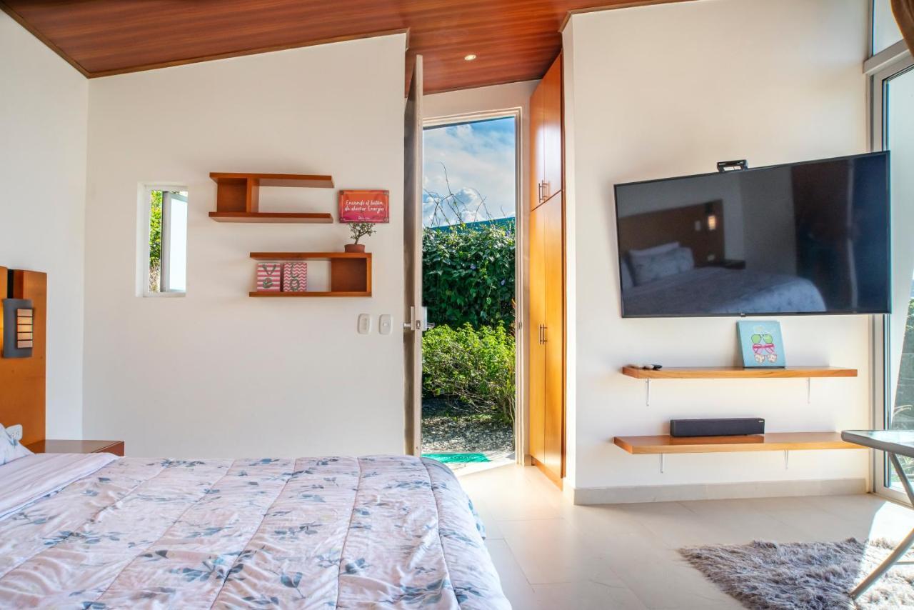 Sunset Palm Lodge 圣希尔 外观 照片