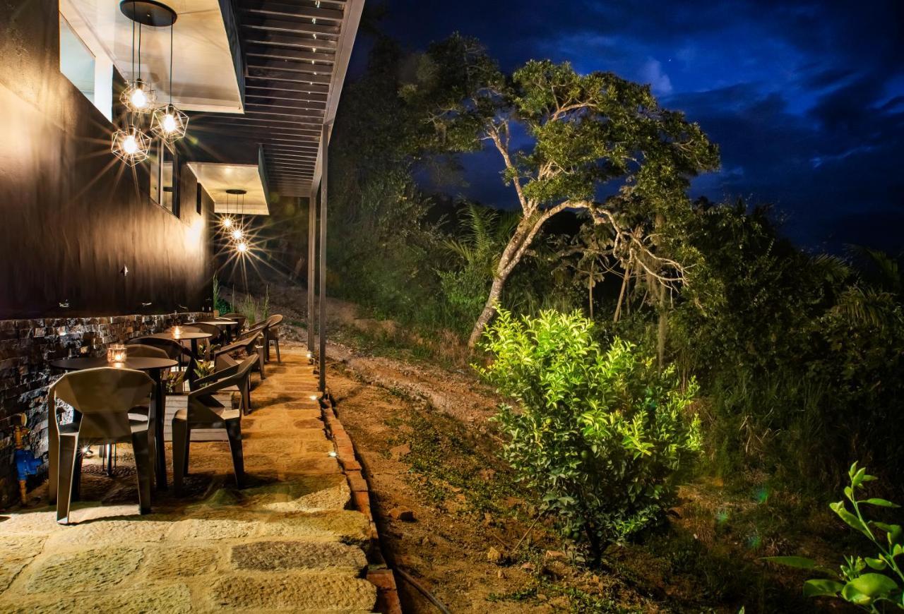 Sunset Palm Lodge 圣希尔 外观 照片