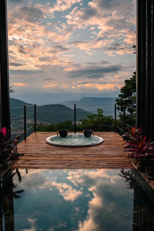 Sunset Palm Lodge 圣希尔 外观 照片