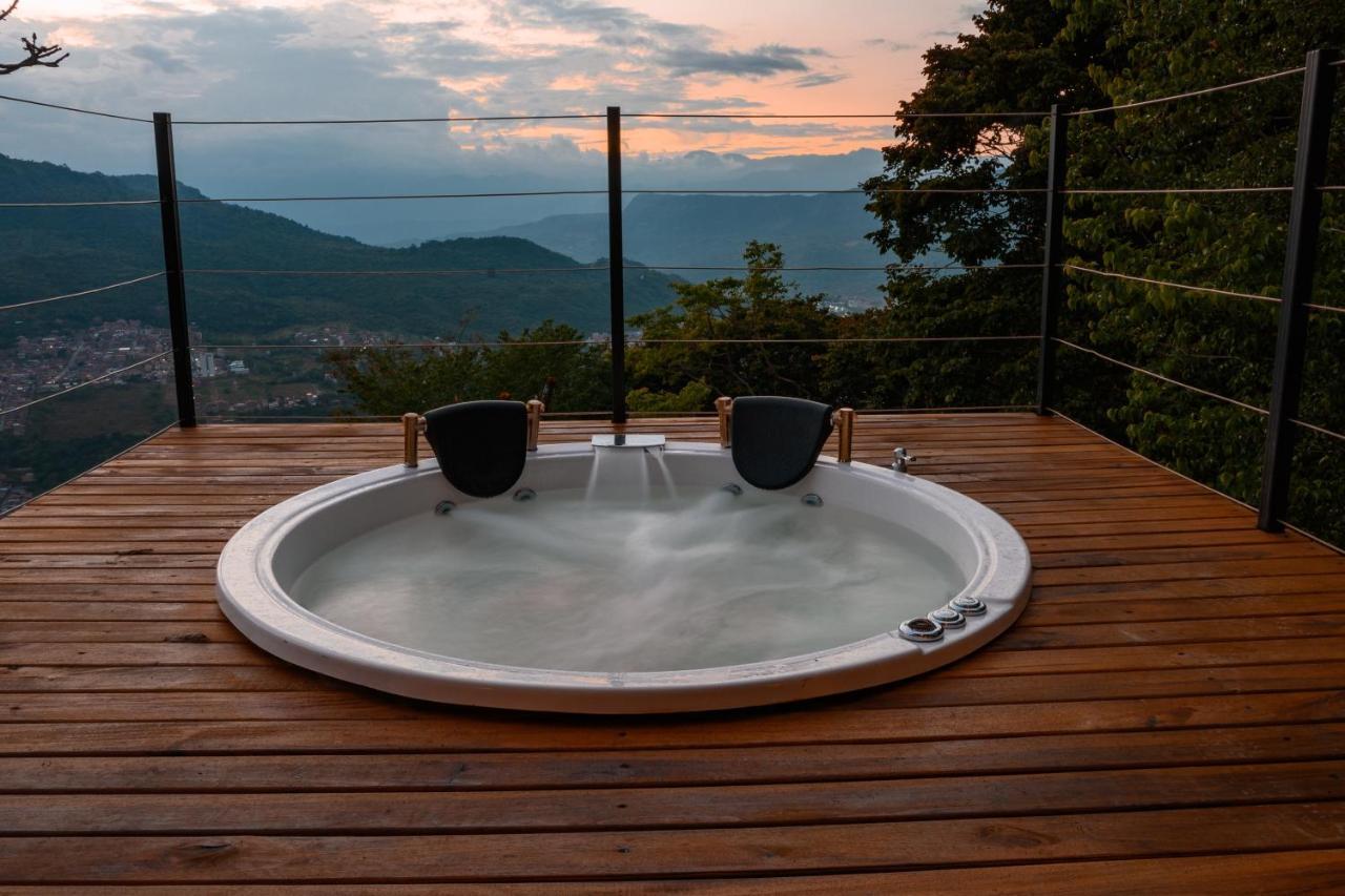 Sunset Palm Lodge 圣希尔 外观 照片