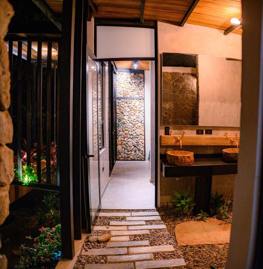 Sunset Palm Lodge 圣希尔 外观 照片