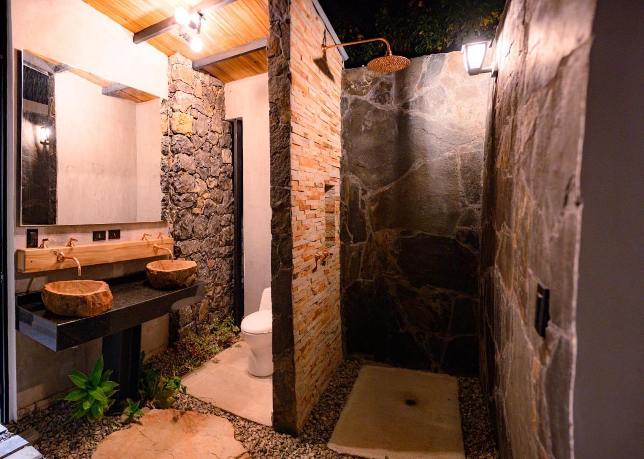 Sunset Palm Lodge 圣希尔 外观 照片