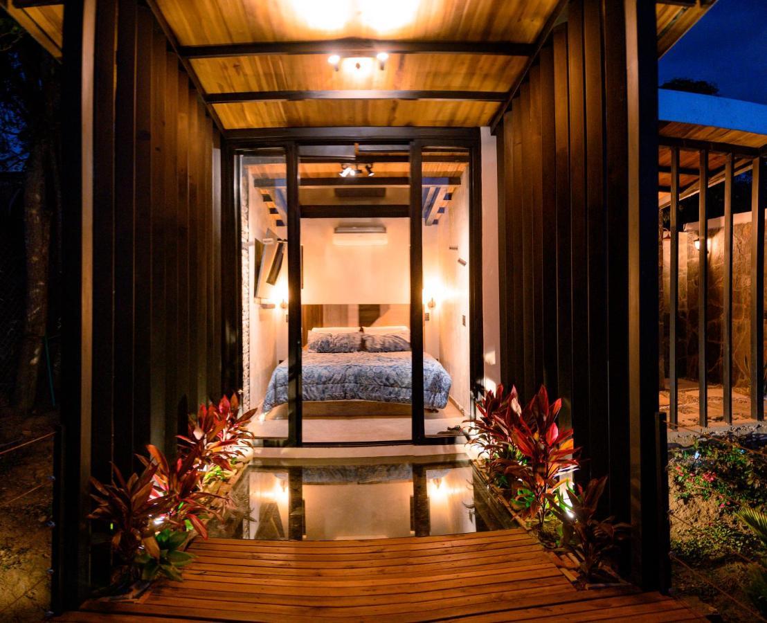 Sunset Palm Lodge 圣希尔 外观 照片